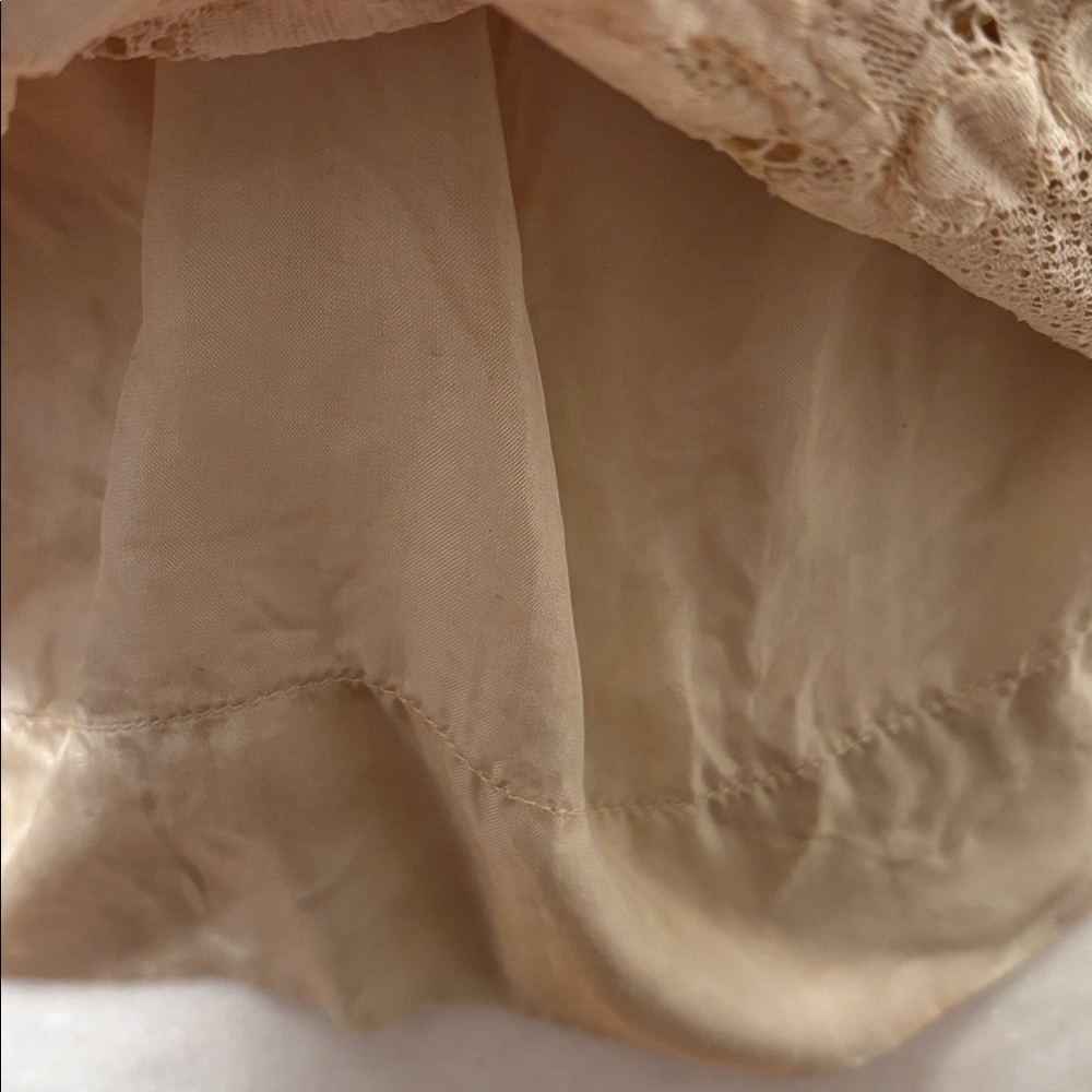 Vintage Saks Fifth Avenue Cream Lace Top - Picture 8 of 8